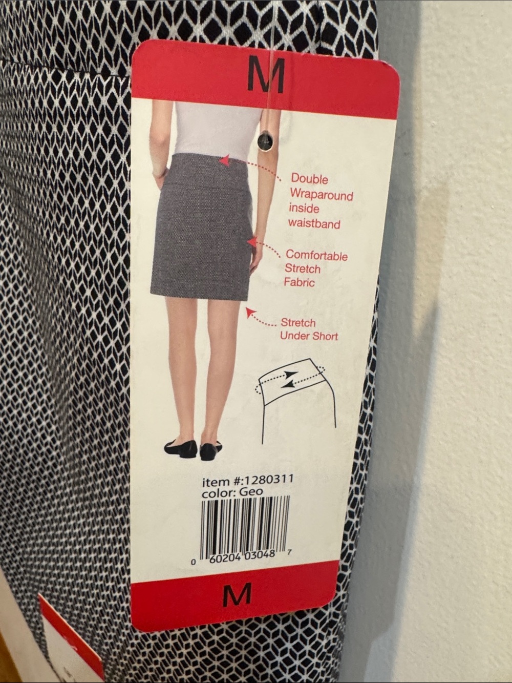 Black & White Patterned Women’s Skirt - Size M - Picture 7 of 7
